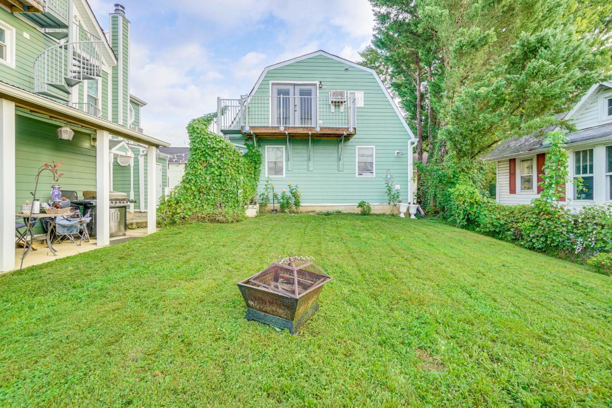 Epic Brunswick Apartment, Deck With Private Hot Tub! Exterior foto